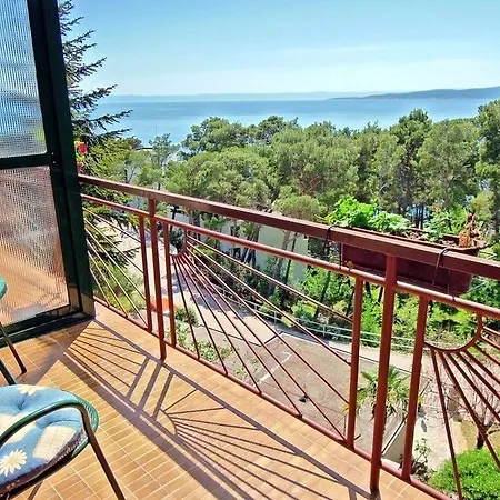 Hotel Lucija 3*